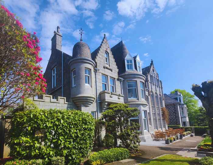 The Atholl Hotel is an SQMC venue in aberdeen.